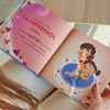 Bellissima illustrazione dal libro personalizzato bambino-papà che è un regalo unico nel suo genere per la Festa del Papà. 