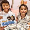 "Amy e Tommy sono soli in casa" è il miglior regalo personalizzato per fratelli.